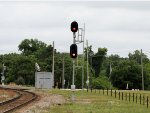 signal for the east-west connector track with new 3 light lower head